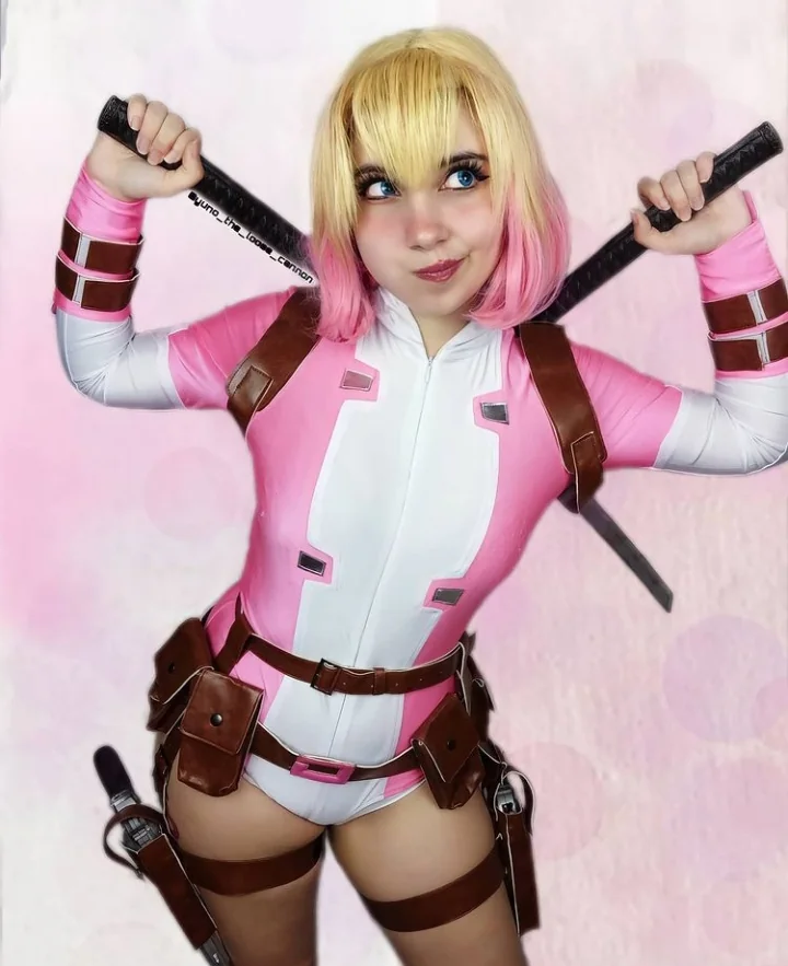 Gwenpool cosplay by Yunotheloosecannon picture 1 of 2