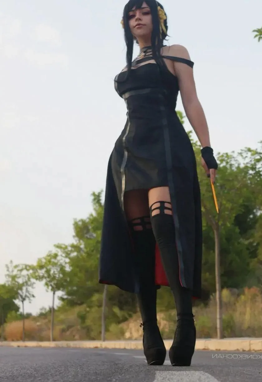 My Yor Forger cosplay (Shiro_konekochan) picture 1 of 1