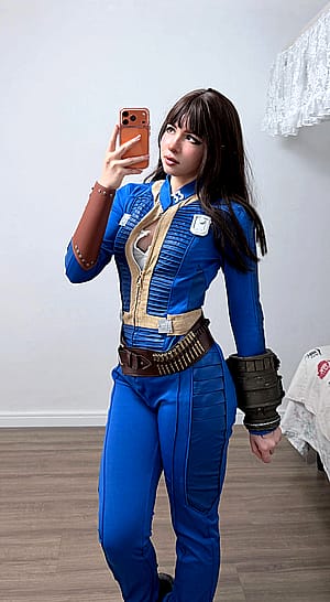 Vault Dweller from Fallout by StarSthormy'