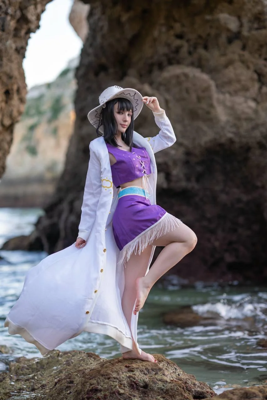 Nico Robin cosplay by (Hioshicos) picture 1 of 1
