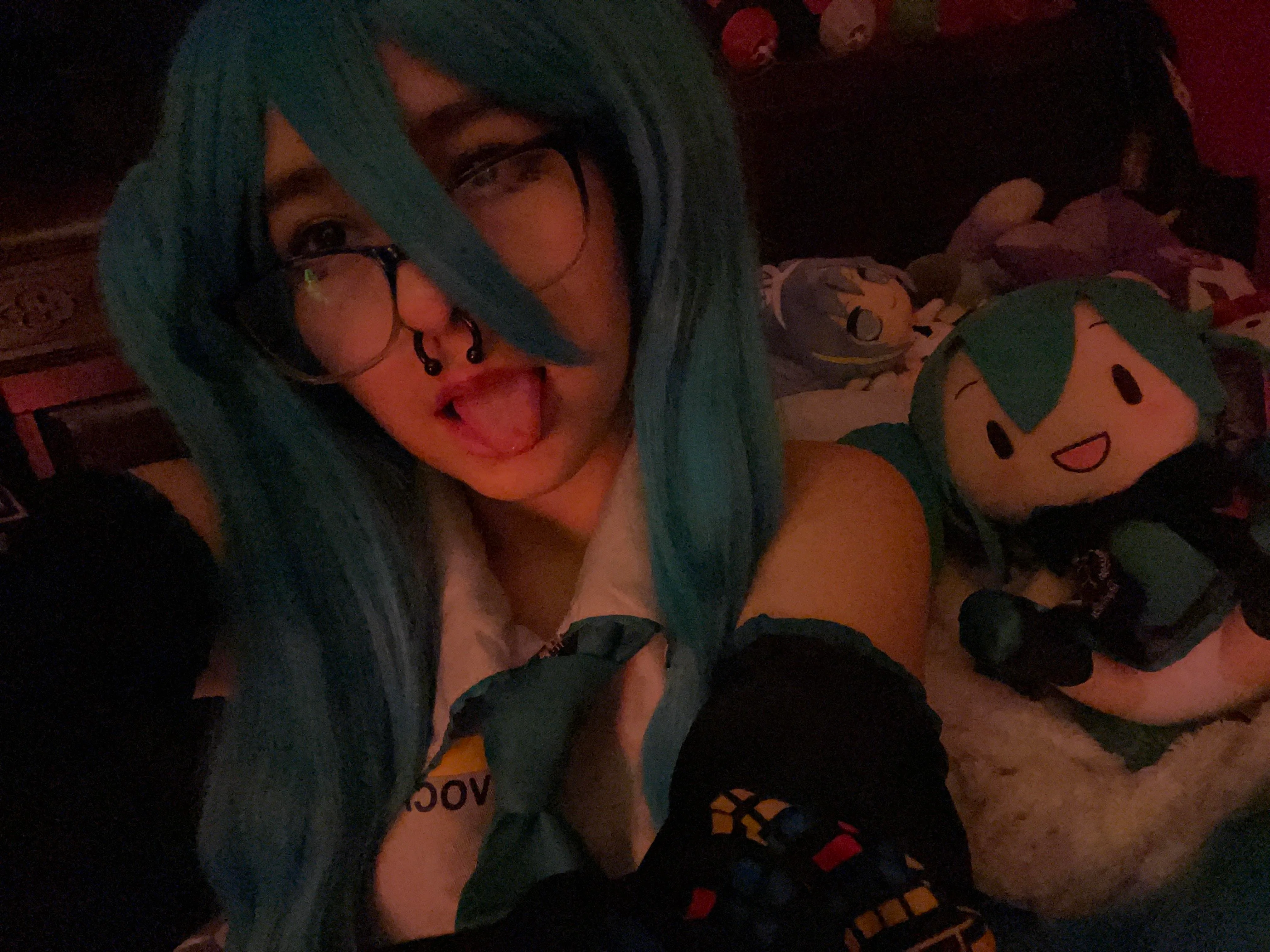 hatsune miku cosplay by ringofnielle picture 5 of 8