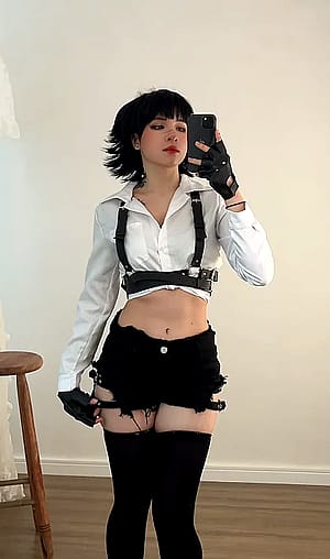 Lady from Devil may cry by StarSthormy'