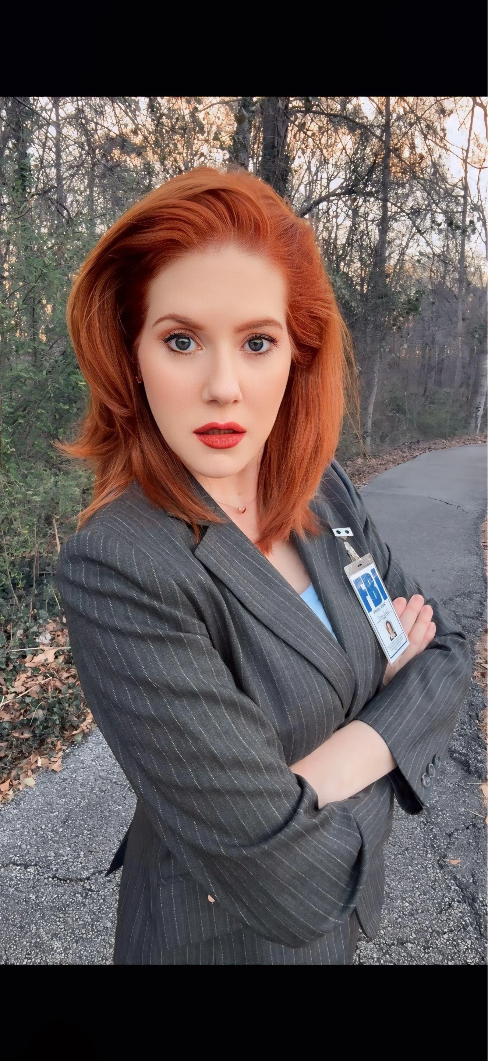 Dana Scully cosplay by (Suzi) 👽🛸 picture 2 of 9