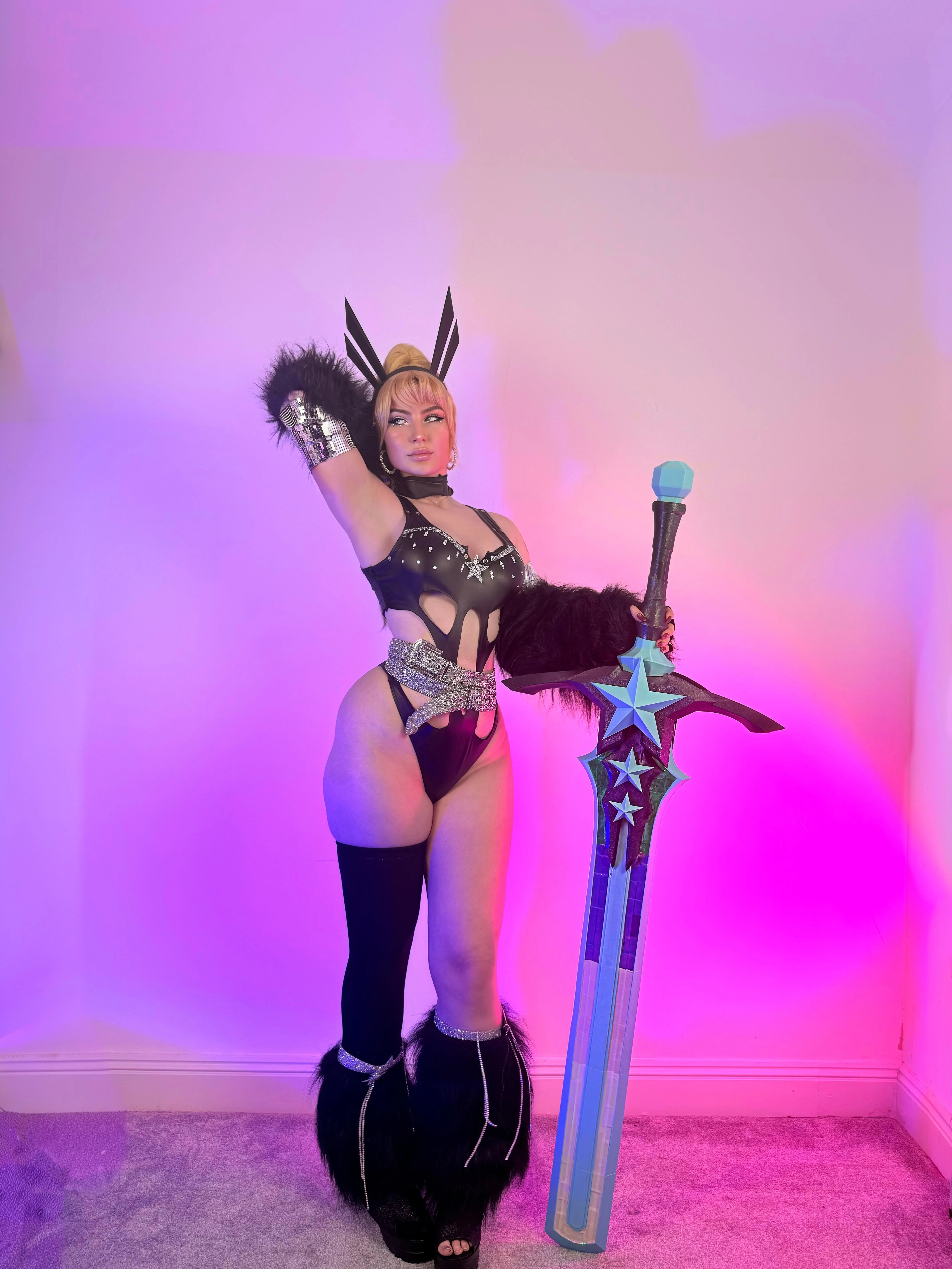 Magik’s Inferno Idol skin from Marvel Rivals (SacredXO) picture 1 of 3