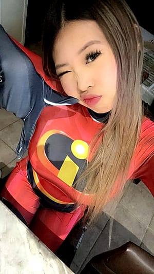 Mrs. Incredible (Elastigirl) cosplay by Tiffany'