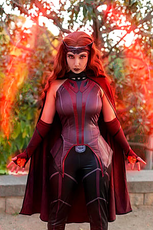 Scarlett Witch Cosplay by Yunotheloosecannon'