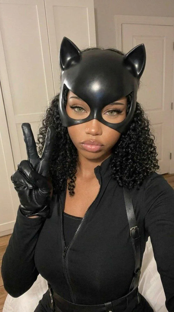Black cat picture 1 of 1