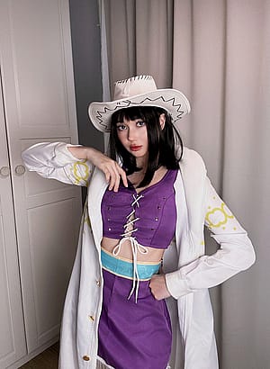 Nico Robin [One Piece] by VerinSpark'