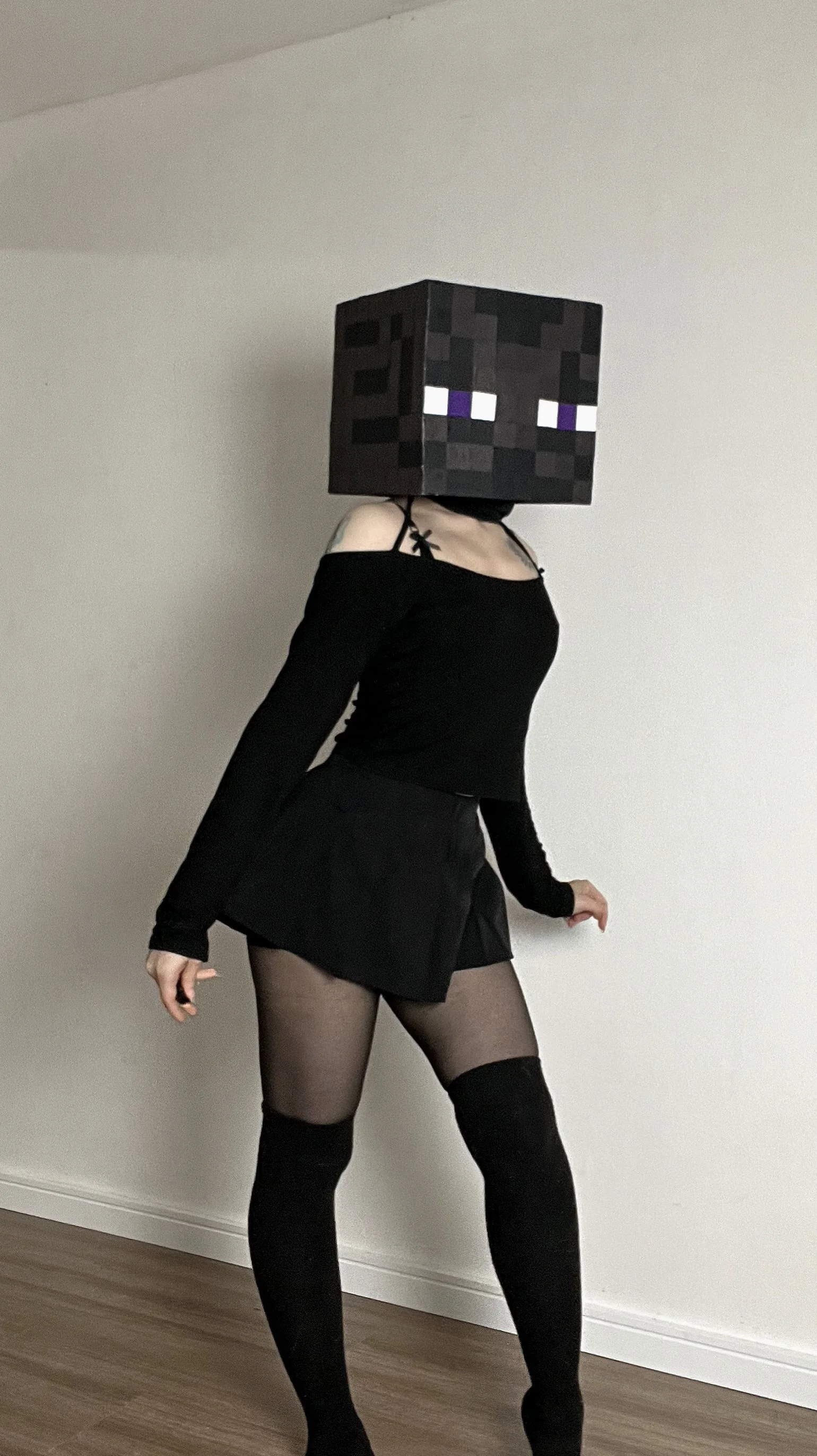 My Enderman attempt (StarSthormy) picture 1 of 2