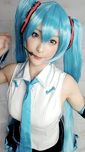 Hatsune Miku by Fay Prince'