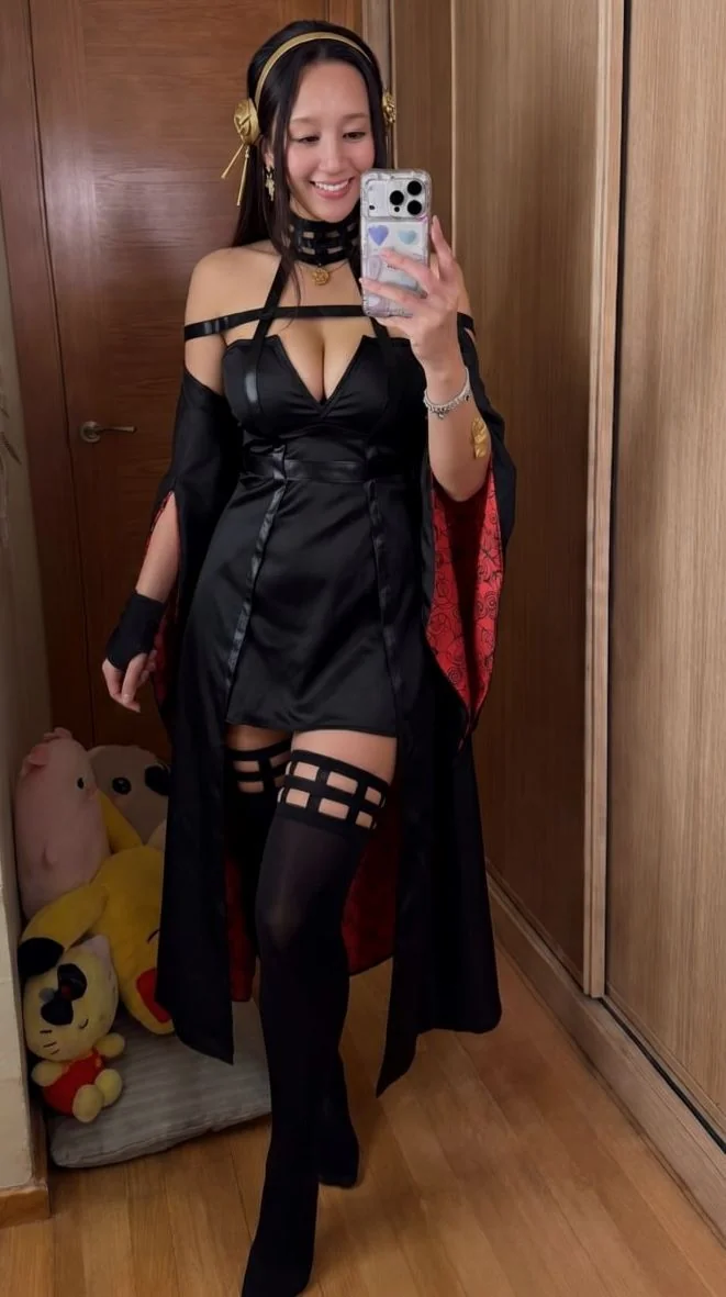 My Yor Forger cosplay (Luna) picture 1 of 2