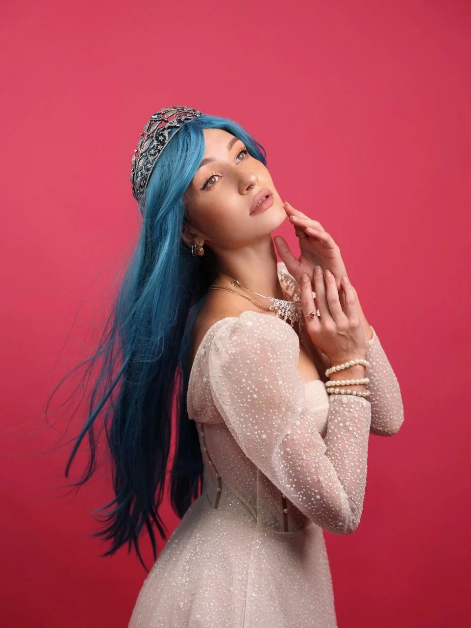 Snow Queen cosplay by Anasty picture 3 of 6