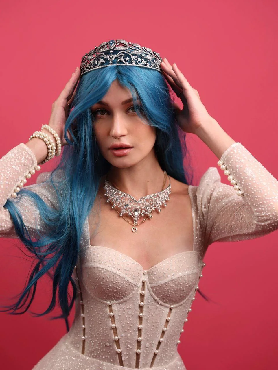 Snow Queen cosplay by Anasty picture 5 of 6