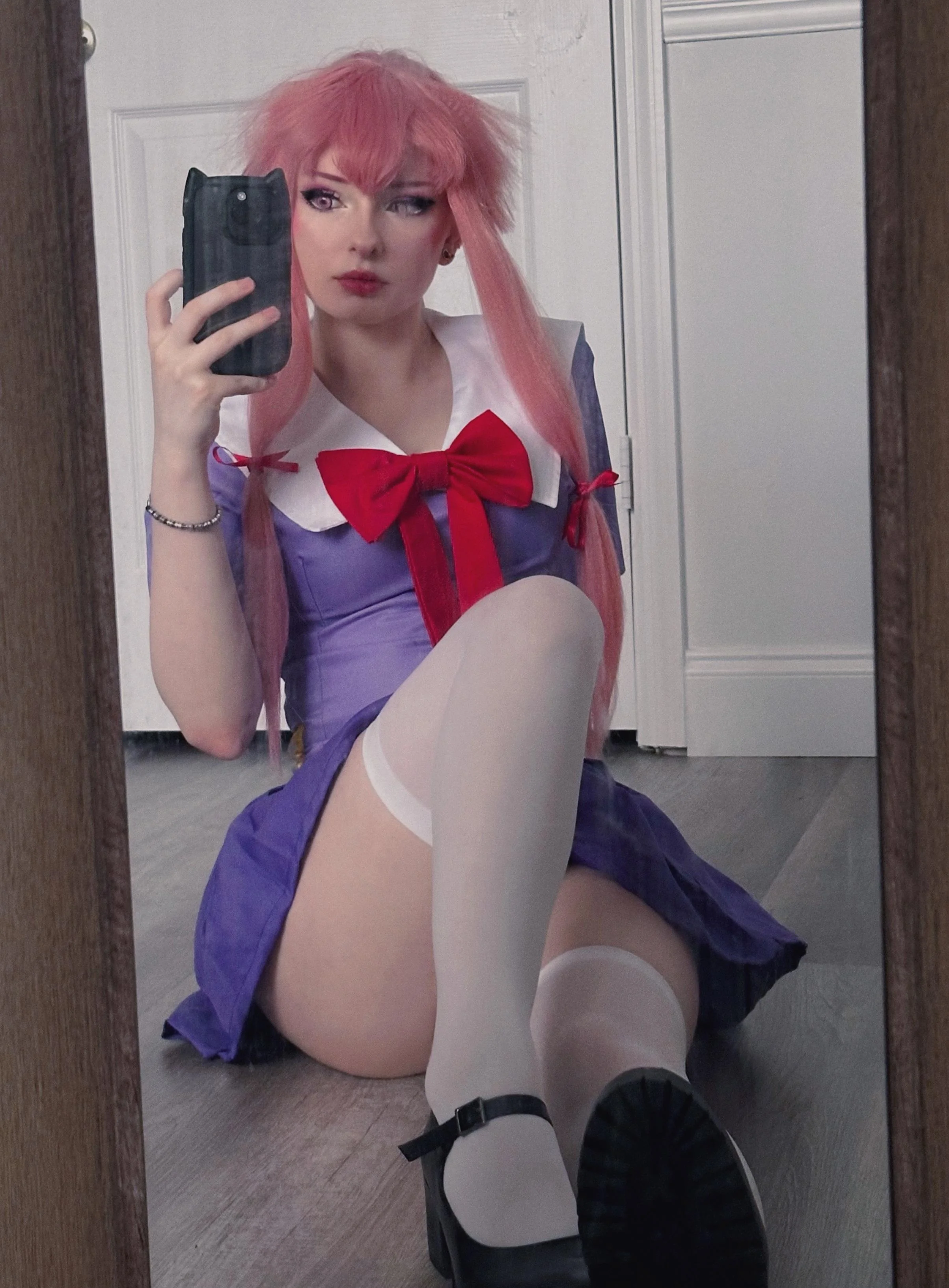 my yuno gasai cosplay from mirai nikki! (edenlithh) picture 2 of 2