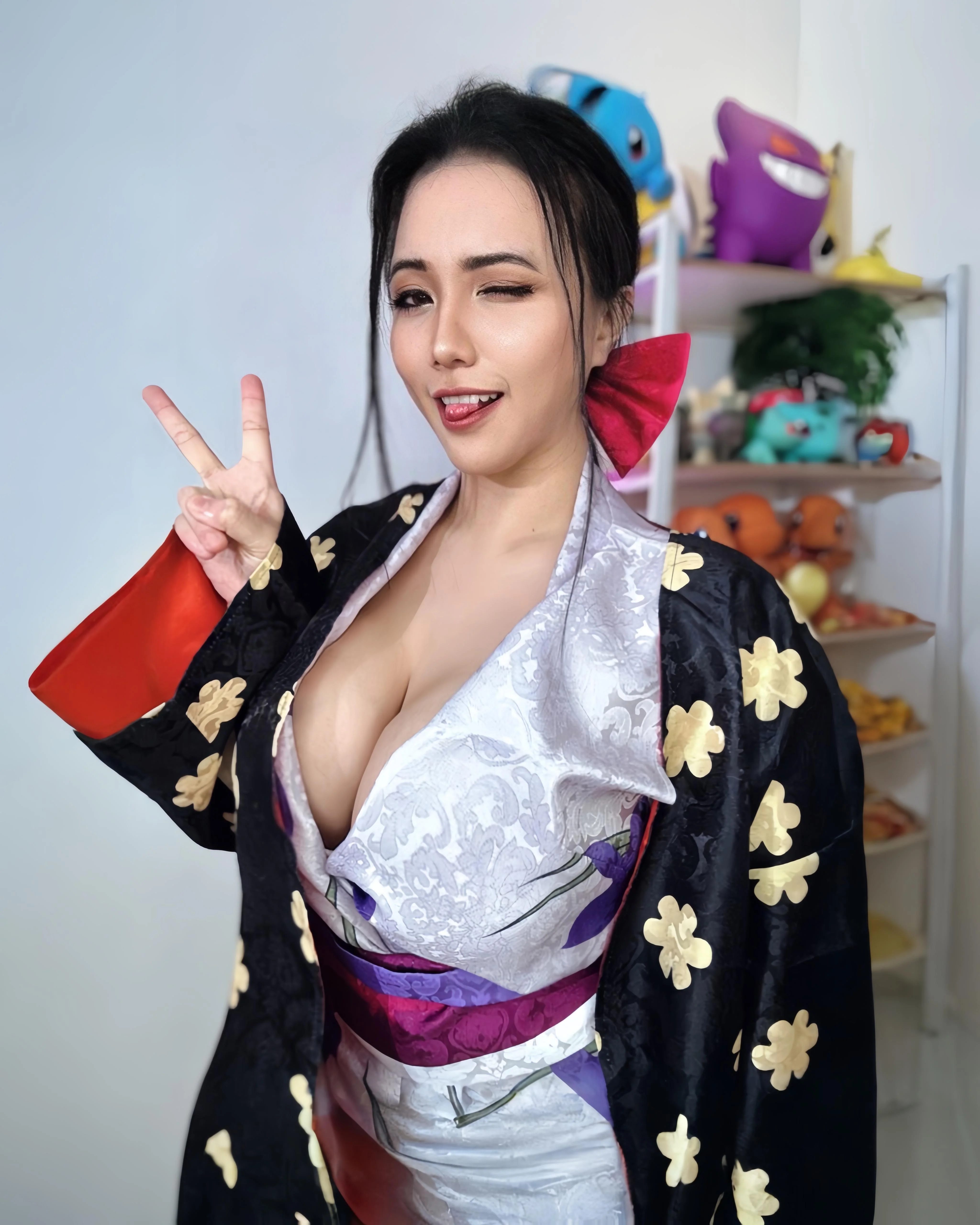 Nico Robin (Aria) [One Piece] picture 1 of 1