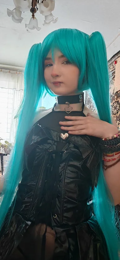 Hatsune miku by Dina picture 1 of 1