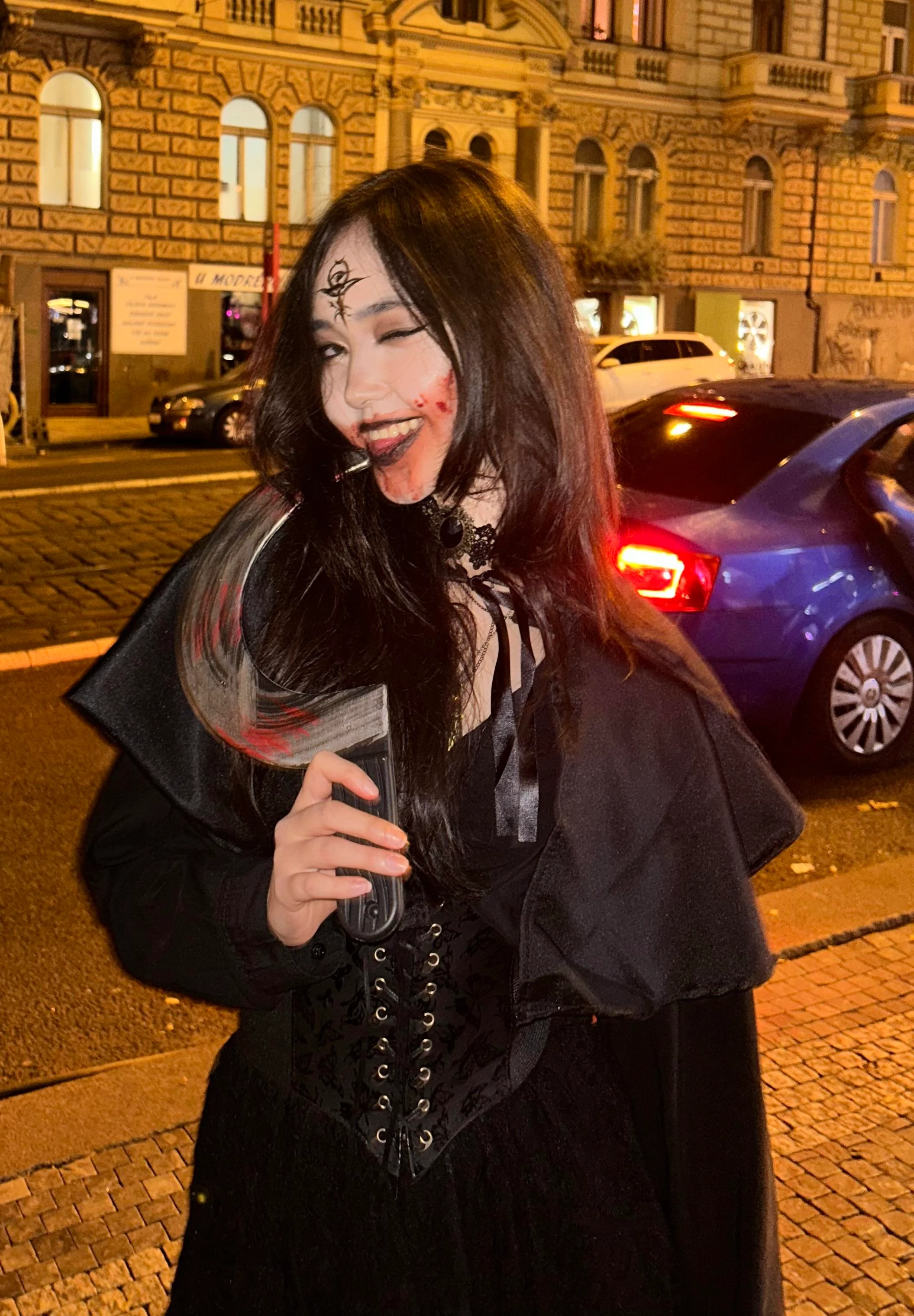 Mia/My Cassandra Dimitrescu cosplay Halloween 2 years ago picture 2 of 4