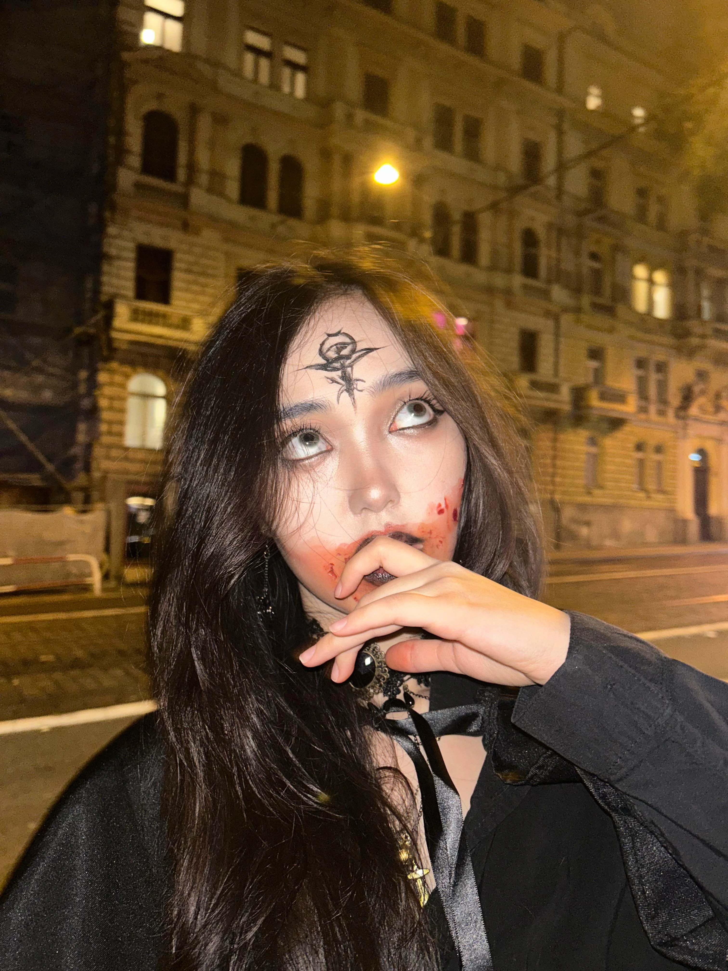 Mia/My Cassandra Dimitrescu cosplay Halloween 2 years ago picture 4 of 4