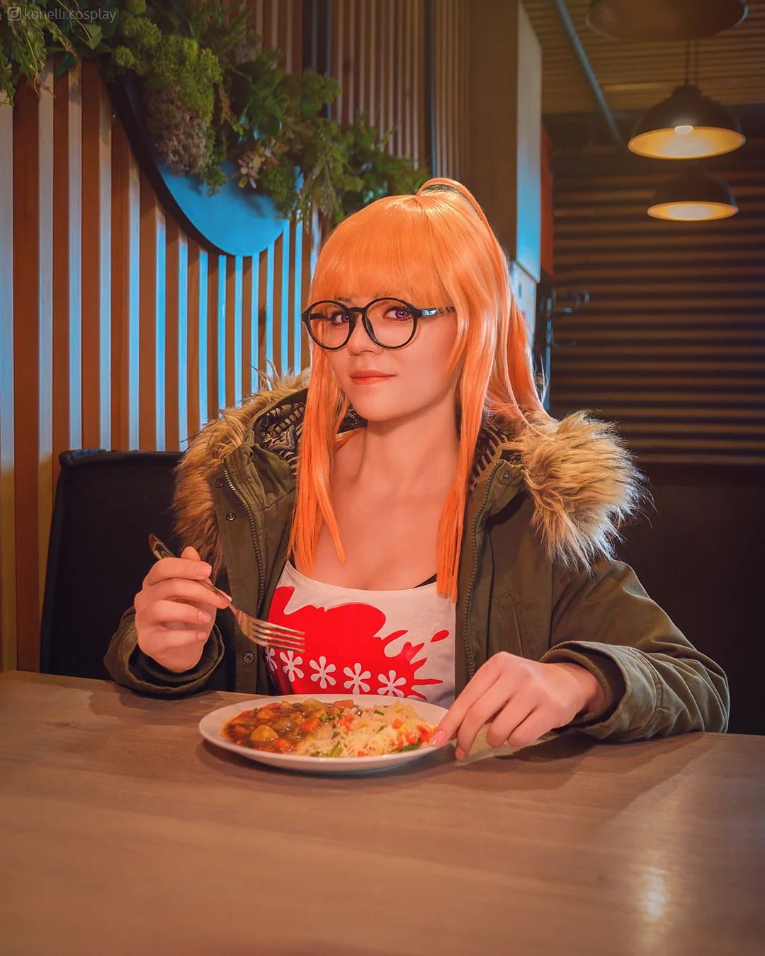 When the cosplay feels suspiciously natural [Futaba Sakura from Persona 5 by me, @konelli.cosplay] picture 2 of 5