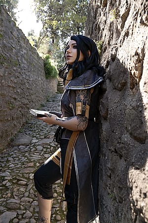 Cosplaying Lune from Expedition 33 (Kuroitsne)'
