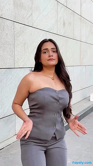 Pooja jain 🍑