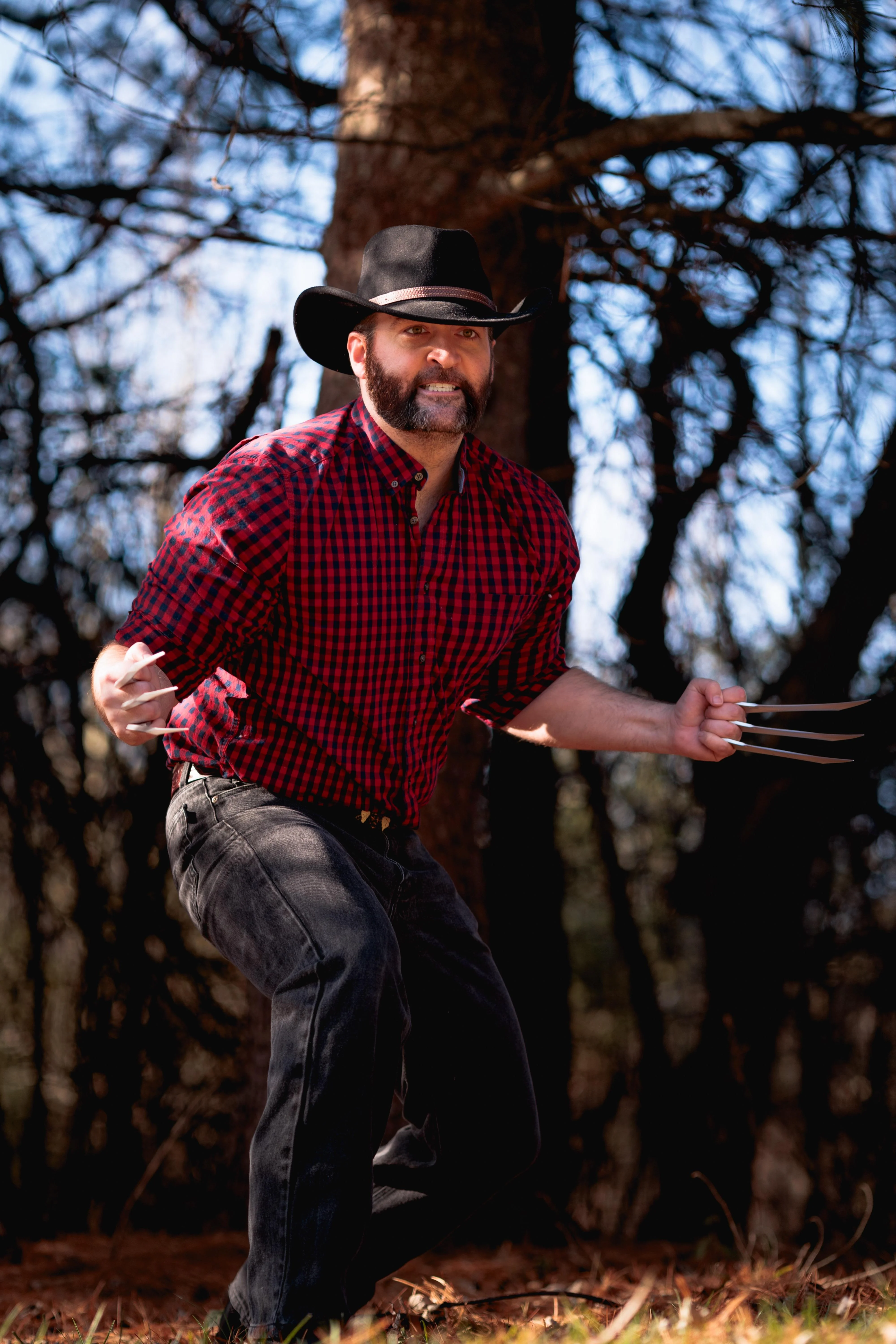 Logan and Plain Clothes Wolverine pics picture 1 of 11